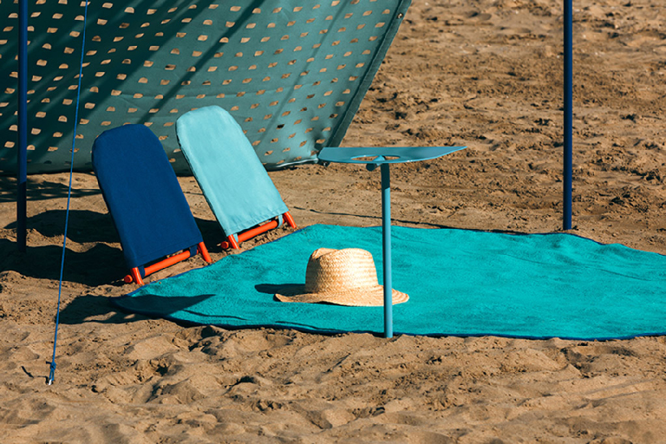 Французские дизайнеры представили коллекцию мебели для пляжа